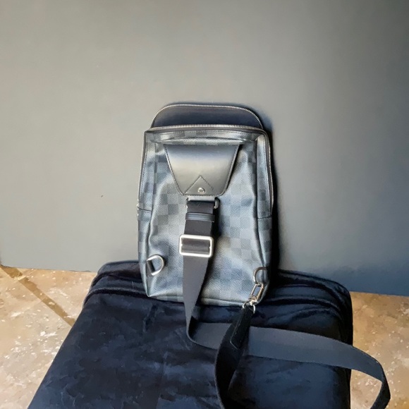 Damier Louis Vuitton sling pack new with tags - Picture 4 of 7